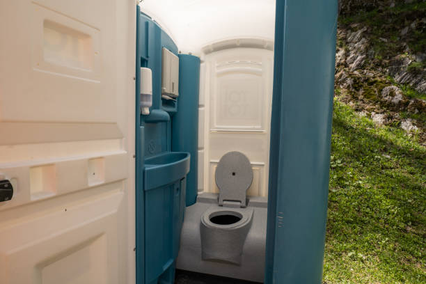 Portable Toilet Options We Offer in Valley View, PA