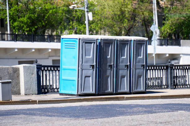 Porta potty delivery and setup in Valley View, PA